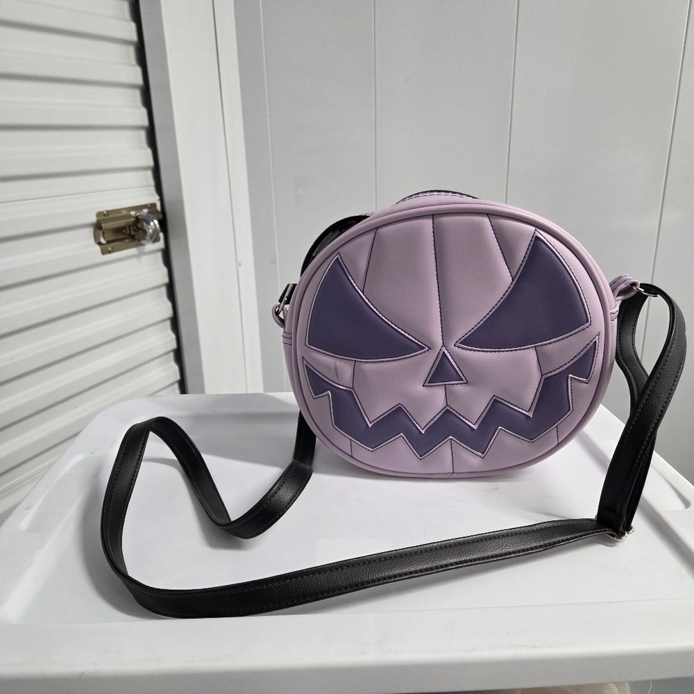 Love Pain and Stitches handcrafted pumpkin face crossbody in lavender - Picture 12 of 12